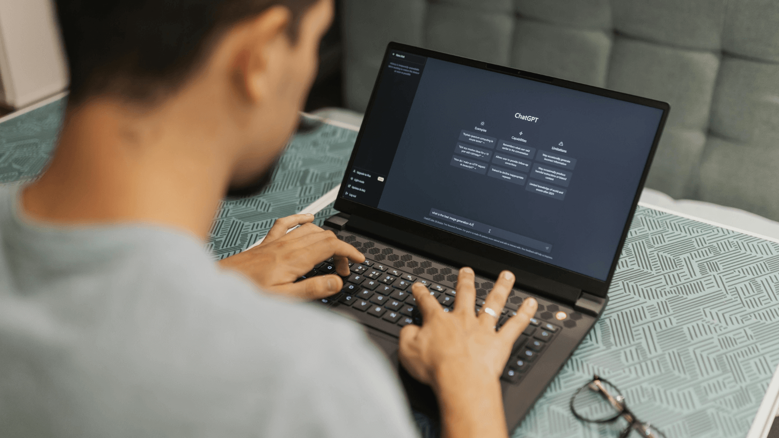 image of a man using chatgpt